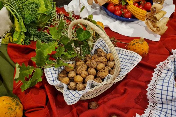 erntedankfest-2025-Herz-Marien-Klosterkirche-Hofheim-11